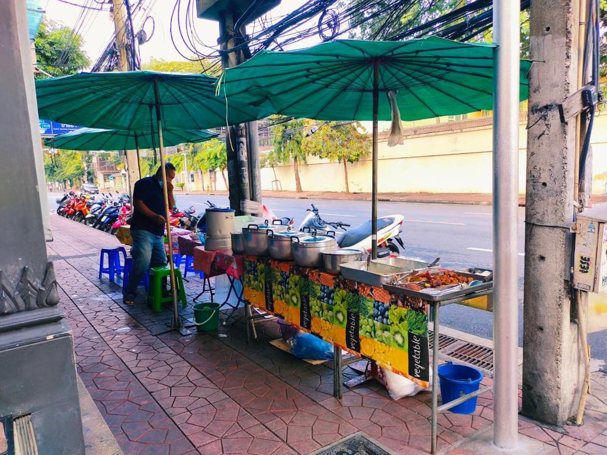 Bbhouse Phra Athit Otel Bangkok Dış mekan fotoğraf