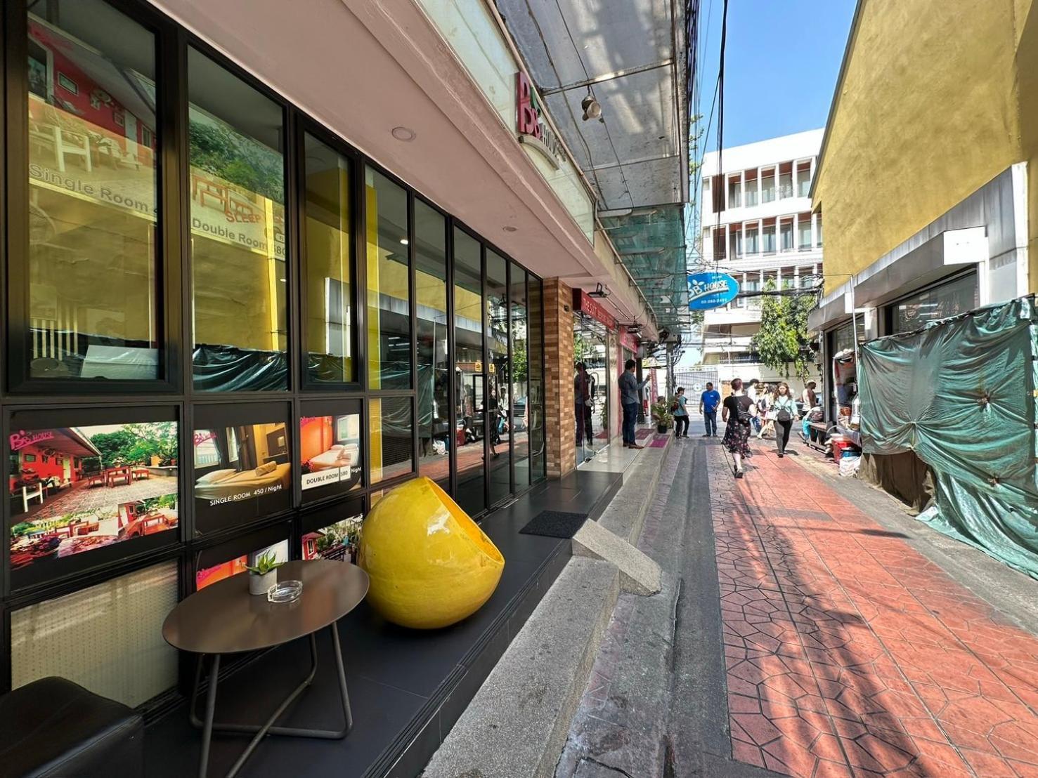 Bbhouse Phra Athit Otel Bangkok Dış mekan fotoğraf