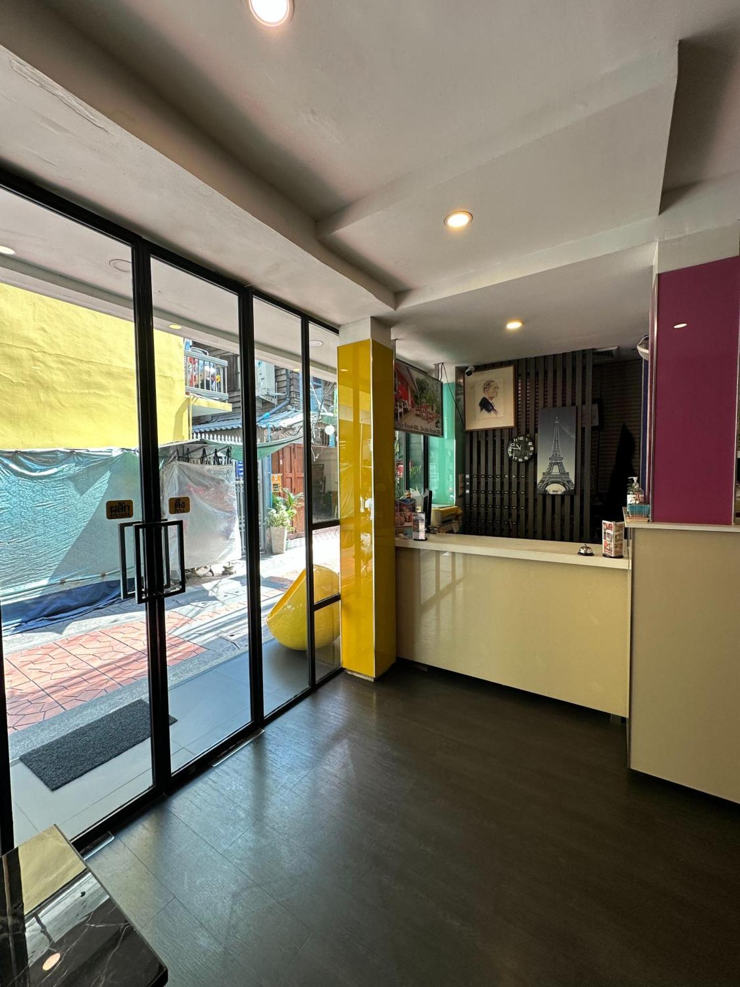 Bbhouse Phra Athit Otel Bangkok Dış mekan fotoğraf